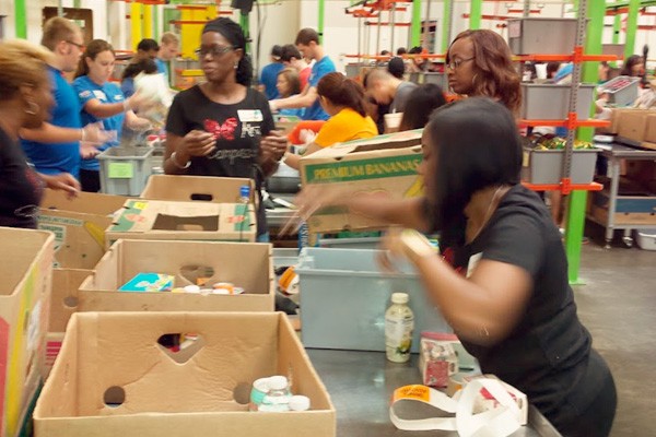 compassion_foodbank_img02